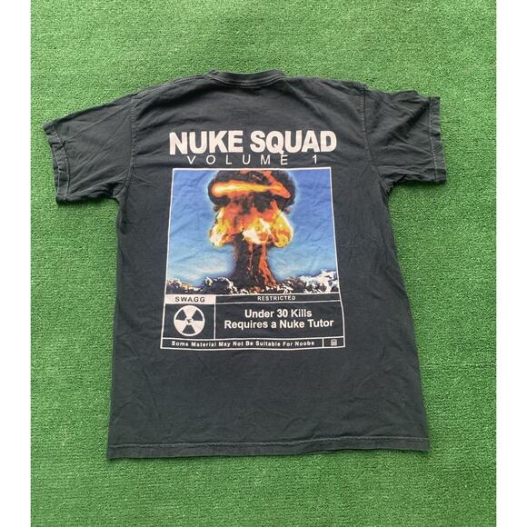 FAZE CLAN Nuke Squad T-Shirt Men's Back Graphic Explosion Black Size Medium - Picture 1 of 5